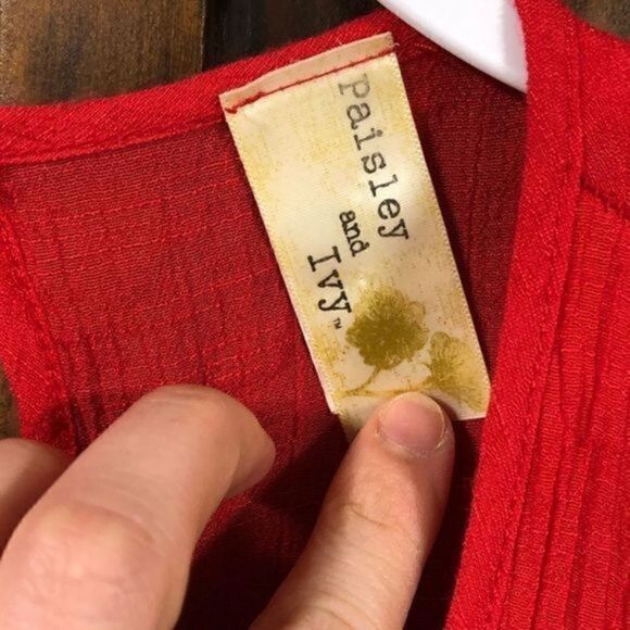 Paisley and Ivy Red Ruffled Tank, size Large - Picture 5 of 7